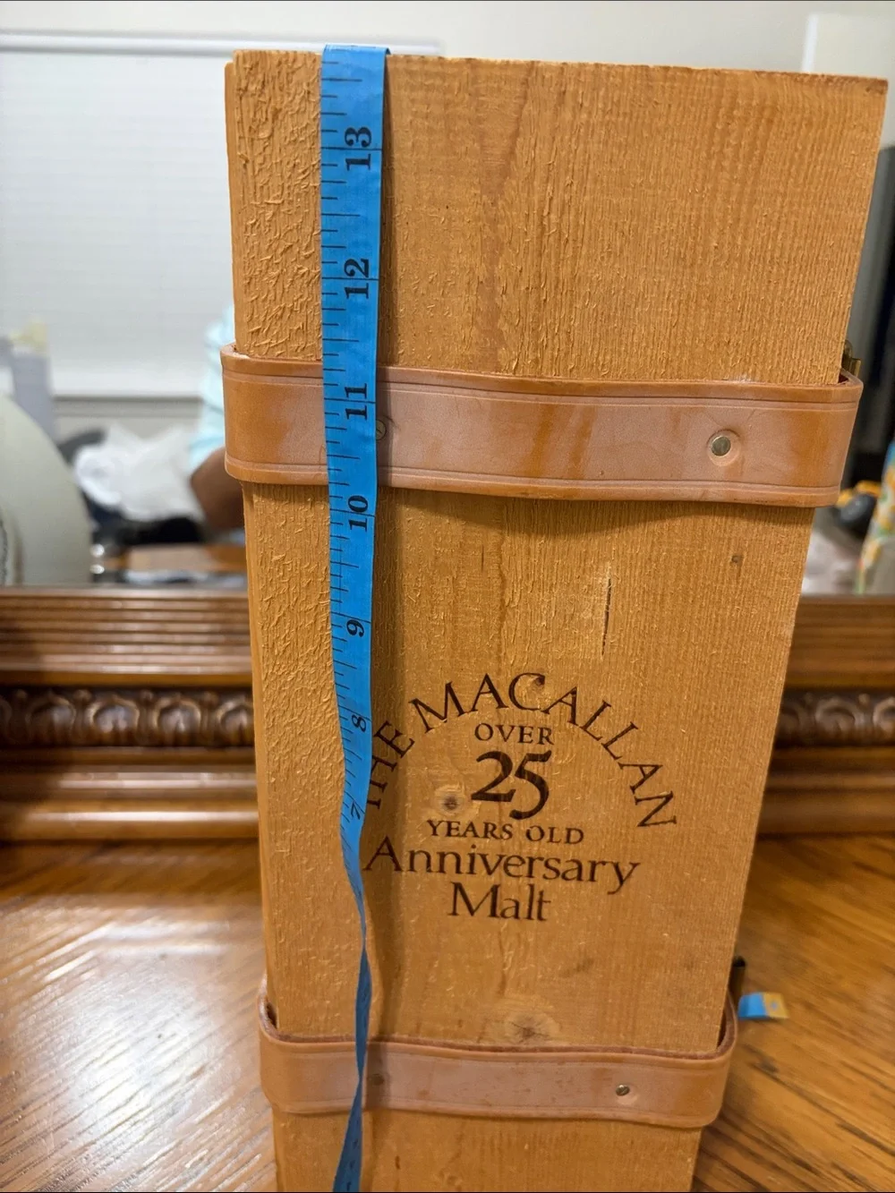 The MACALLAN OVER 25 YEARS OLD Anniversary Malt Wooden Empty Box PreOwned Great